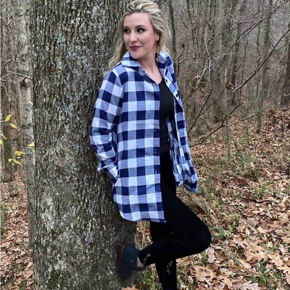 LuLaRoe Tops - Lularoe Abigail flannel shacket with pockets size 2x